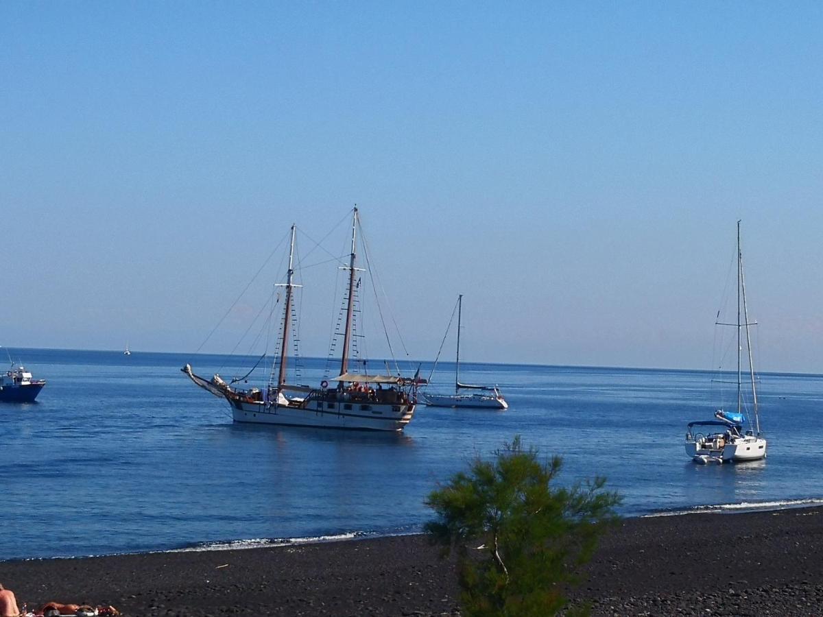 Villa Ginestra Sulla Spiaggia Di سترومبولي المظهر الخارجي الصورة